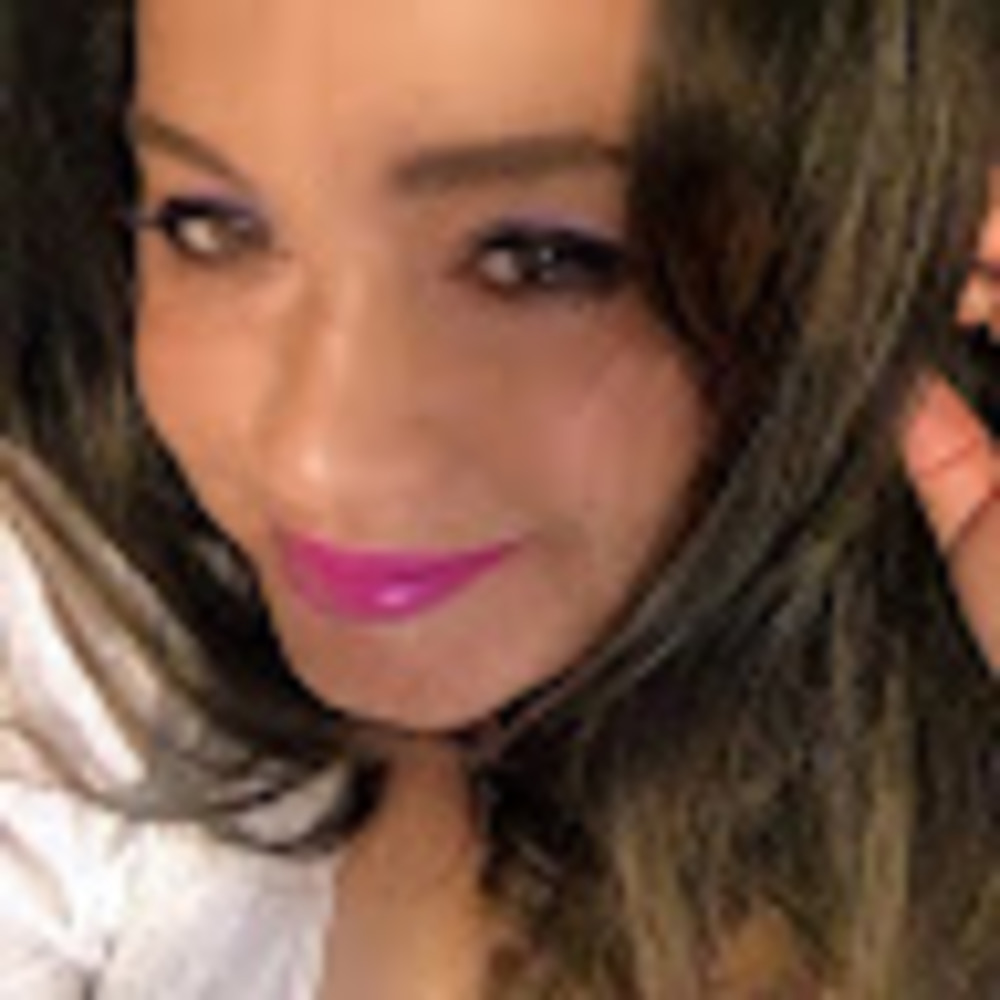 Meet your Posher, Claudia